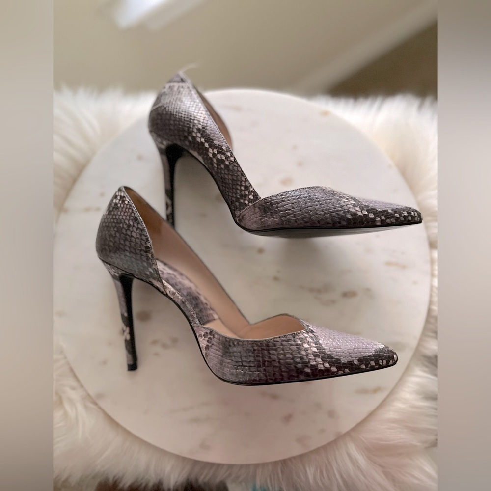 #zara #snakeprint #dorsay #heels #pumps